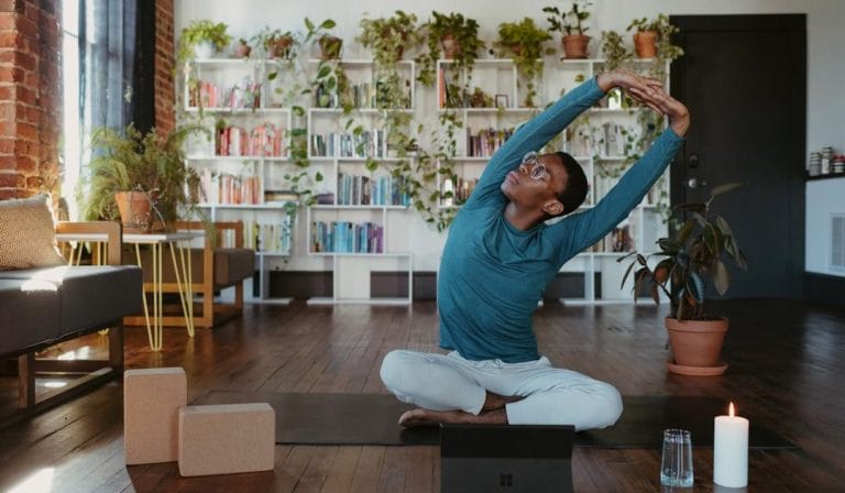 AI Fitness App Transforms Home Workouts